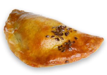 desayunos-a-domicilio-en-madrid-en-toda-espana-desayunos-kubala-empanadilla-de-atun.jpg